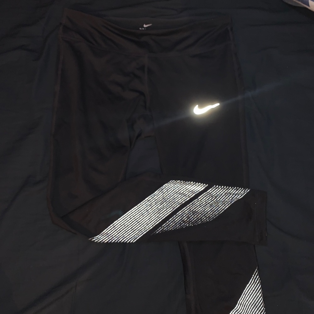 NIKE black reflective leggings